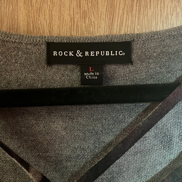 Rock & Republic Tie-Dye Peephole Sweater/ L - Picture 2 of 3